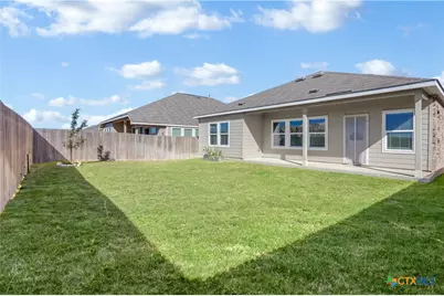 8904 James Bowie, Seguin, TX 78155 - Photo 37