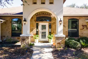 258 Canaan Dr, Belton, TX 76513 - Photo 3