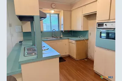 2602 Kay Drive, Victoria, TX 77901 - Photo 7