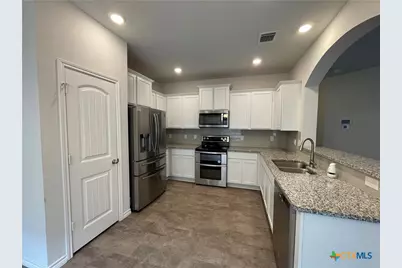 6161 Lavaca Drive, Belton, TX 76513 - Photo 9