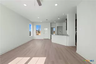 410 University Ave, Troy, TX 76579 - Photo 27