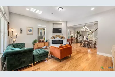 801 W Mulberry Avenue, San Antonio, TX 78212 - Photo 3