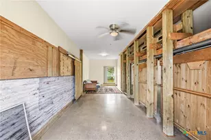 364 N Blackburn Ave, Port Lavaca, TX 77979 - Photo 19