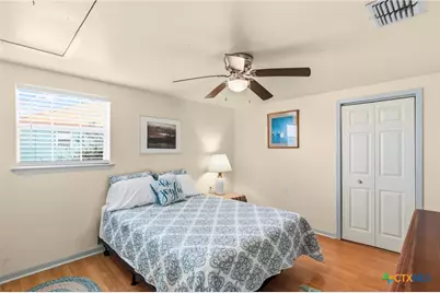 364 N Blackburn Avenue, Port Lavaca, TX 77979 - Photo 13