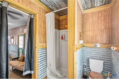 364 N Blackburn Avenue, Port Lavaca, TX 77979 - Photo 23