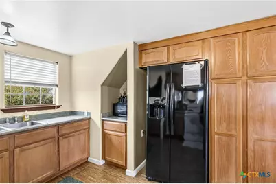 364 N Blackburn Avenue, Port Lavaca, TX 77979 - Photo 11