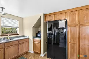 364 N Blackburn Ave, Port Lavaca, TX 77979 - Photo 11