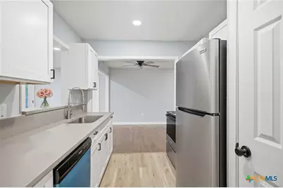 534 Cicero Drive, San Antonio, TX 78218 - Photo 11