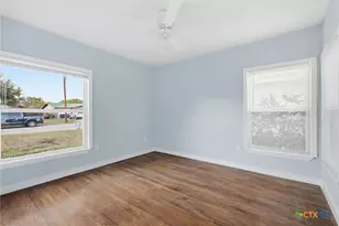 534 Cicero Dr, San Antonio, TX 78218 - Photo 15