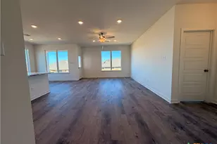 402 University Ave, Troy, TX 76579 - Photo 3