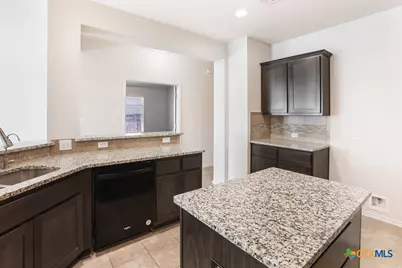 105 Leather Oak Loop, San Marcos, TX 78666 - Photo 11