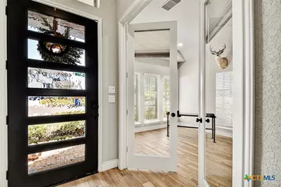 2192 August Avenue, New Braunfels, TX 78132 - Photo 5