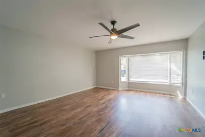 702 Brookhollow Drive, Port Lavaca, TX 77979 - Photo 7