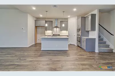 1307 Red Fox, New Braunfels, TX 78132 - Photo 5