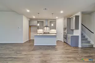 1307 Red Fox, New Braunfels, TX 78132 - Photo 5