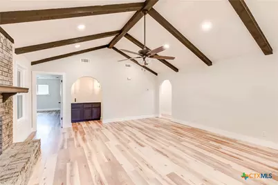 905 S Roy Reynolds Drive, Harker Heights, TX 76548 - Photo 9