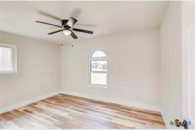 905 S Roy Reynolds Drive, Harker Heights, TX 76548 - Photo 21