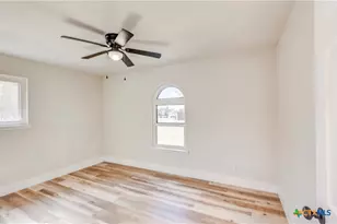 905 S Roy Reynolds Dr, Harker Heights, TX 76548 - Photo 21