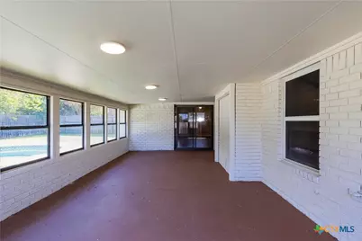 905 S Roy Reynolds Drive, Harker Heights, TX 76548 - Photo 31