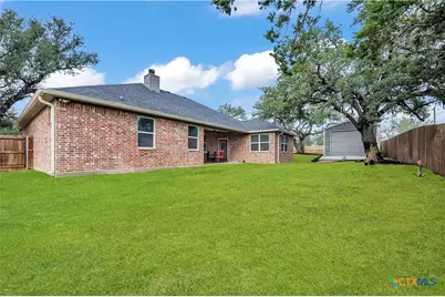1601 Badger Lane, Lampasas, TX 76550 - Photo 25