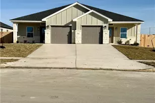 102 Leon St, Copperas Cove, TX 76542 - Photo 3