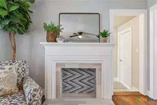 811 N 6th St, Temple, TX 76501 - Photo 7