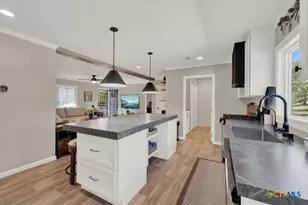 270 Lakewood Ct, Canyon Lake, TX 78133 - Photo 17