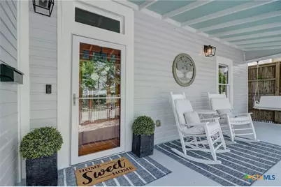 546 S Academy Avenue, New Braunfels, TX 78130 - Photo 3