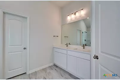 2027 Stephanie Avenue, New Braunfels, TX 78132 - Photo 13