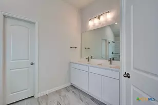 2027 Stephanie Ave, New Braunfels, TX 78132 - Photo 13