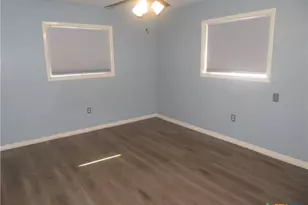 508 Wilson, Edna, TX 77957 - Photo 11