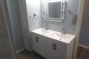 508 Wilson, Edna, TX 77957 - Photo 9