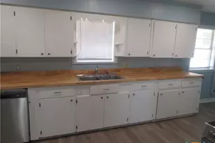 508 Wilson, Edna, TX 77957 - Photo 21