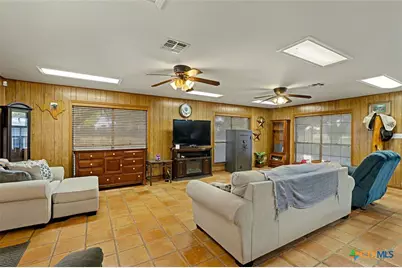 307 US Highway 87, Stockdale, TX 78160 - Photo 11