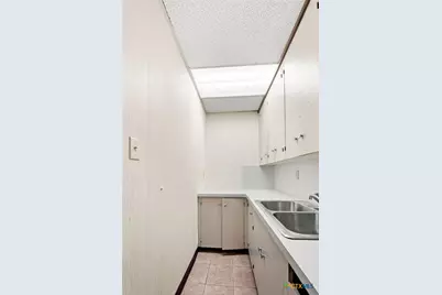 715 W Hopkins Street #101, San Marcos, TX 78666 - Photo 27
