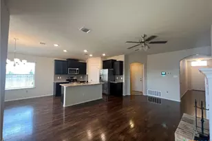 208 Christopher Dr, Killeen, TX 76542 - Photo 5