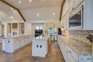 1120 Glen Wood Dr, New Braunfels, TX 78132 - Photo 5