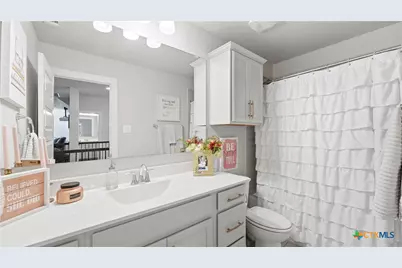 255 Bamberger Avenue, New Braunfels, TX 78132 - Photo 23