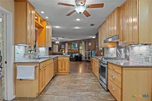 102 Zornia Dr, San Antonio, TX 78213 - Photo 11