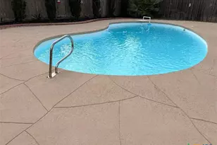 116 Northampton Cir, Victoria, TX 77904 - Photo 13