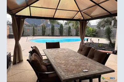 116 Northampton Circle, Victoria, TX 77904 - Photo 3