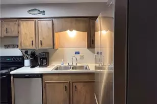 454 S 15th St, Port O'Connor, TX 77982 - Photo 19