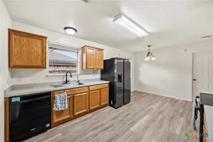 1227 E Avenue H, Nolanville, TX 76559 - Photo 11