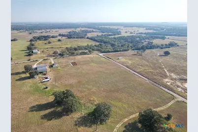 439 Arrow Lane, Luling, TX 78648 - Photo 5