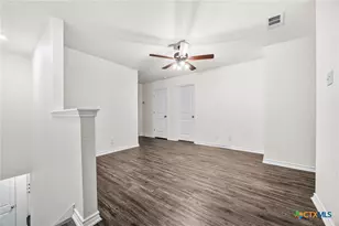 909 E Mary Jane Dr, Killeen, TX 76541 - Photo 9