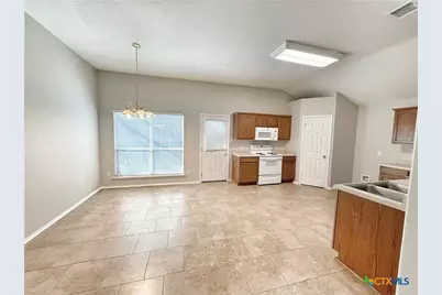 2254 Hidden Meadow, New Braunfels, TX 78130 - Photo 7