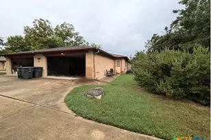 1821 Post Rd, New Braunfels, TX 78130 - Photo 5