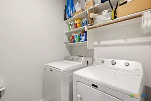 130 Greenspire Ln, Hutto, TX 78634 - Photo 15