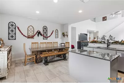 305 Tims Way, Seguin, TX 78155 - Photo 13