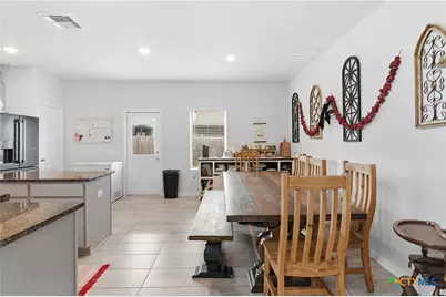 305 Tims Way, Seguin, TX 78155 - Photo 9